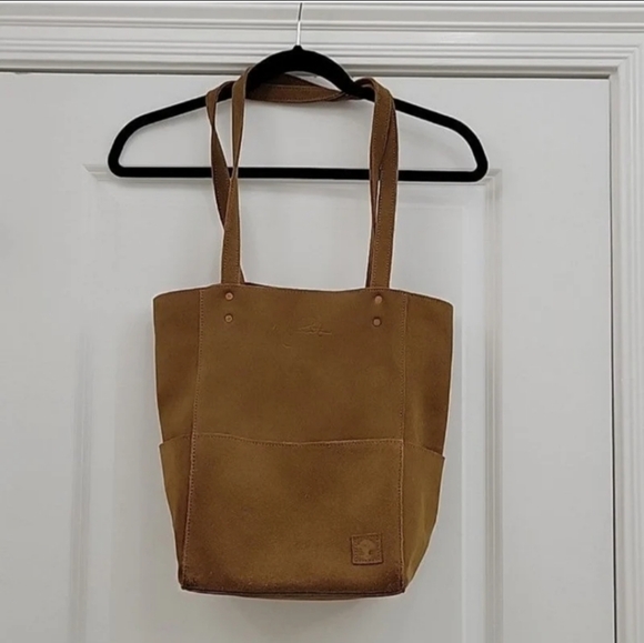 Oak River Melissa Tote - Picture 1 of 7